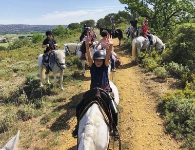 Tour de poneys à la ferme Dou Pantaï